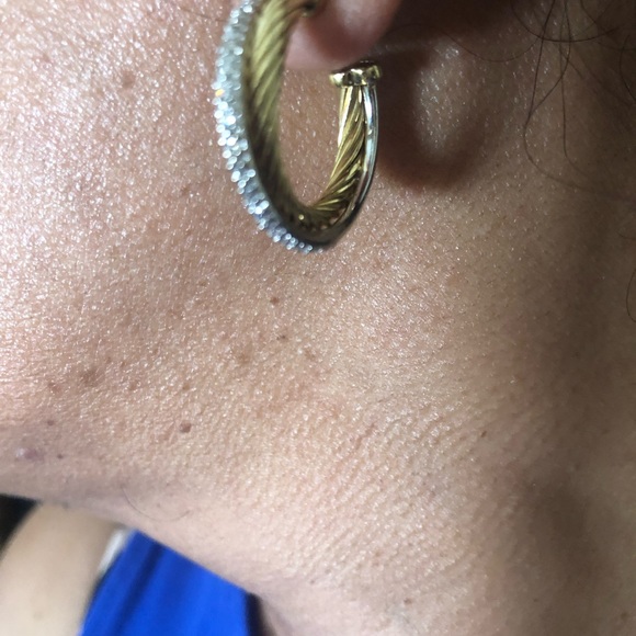 3 MM Medium Crossover Diamond 0.57 CT Hoop Earrings.  DI SIL - Picture 2 of 5